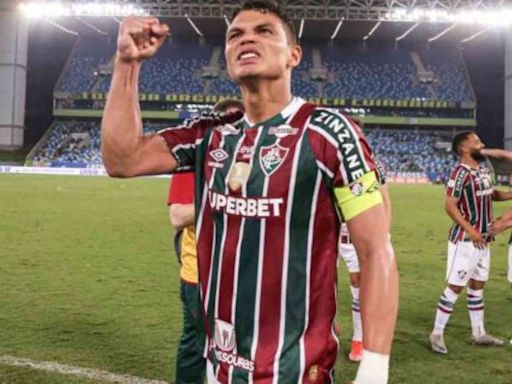 Faixa de capitão e elogios de Mano: a reestreia de Thiago Silva pelo Fluminense