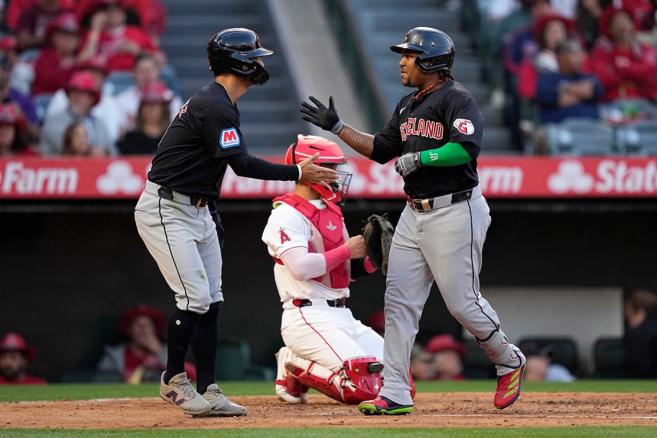 Guardians hit three consecutive home runs to take command against Angels