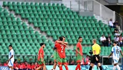 Women's football kicks off at Olympics after first-day chaos