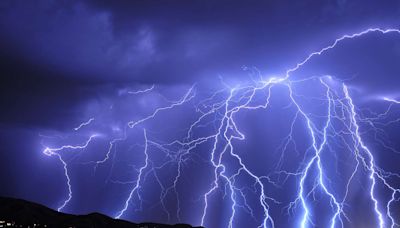 7 Youth Group Hikers Hospitalized After Lightning Strike in Utah Mountains, Say Police: ‘50 Youth Felt the Shock’