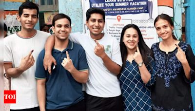 Young guns aplenty and did they fire! first-timers fill booths with enthusiasm | Delhi News - Times of India