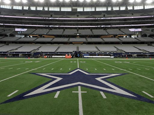 Cowboys Star Could Be On Trade Block; Should Eagles Consider Stunner?