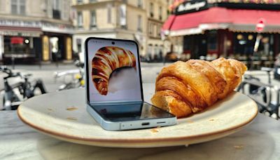 Galaxy Z Flip 6: I Spent My First Day AI-ing My Way Through Paris With It