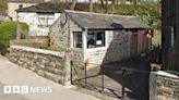 Marsden cafe Oi Dumplings gets alcohol licence despite 'hostile energy'