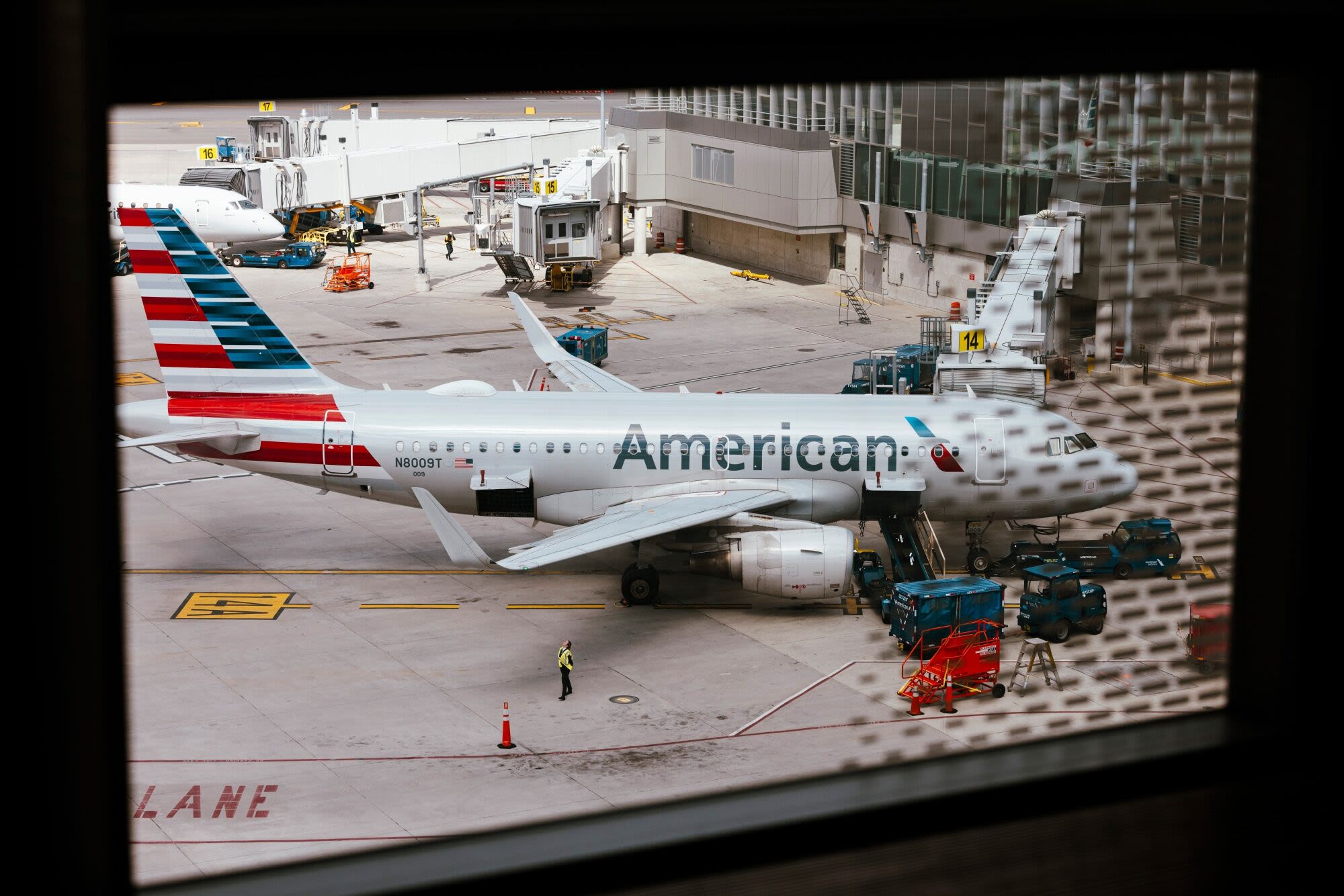 American Air Fired Commercial Head After Pointed Bain Report