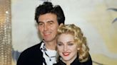 George Harrison y Madonna, la historia del fracasado proyecto que los unió (con golpes a los paparazzi incluido) - La Tercera
