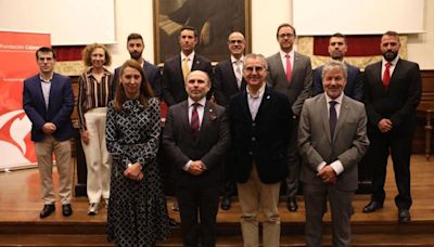 El estudio sobre el beneficio de la actividad física en pacientes con esclerosis que ha sido premiado en la Universidad de Oviedo