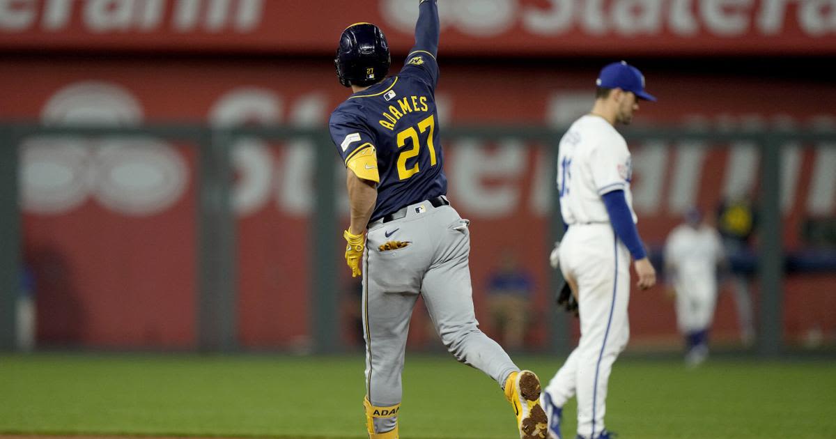 Willy Adames delivers 9th-inning heroics for Brewers