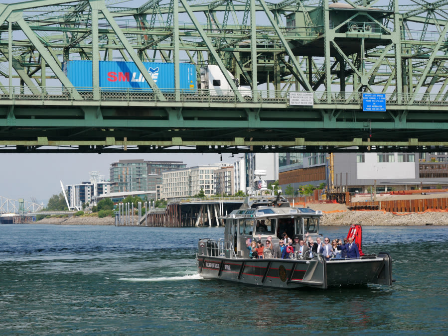 Federal, state officials celebrate $1.5 billion federal investment for I-5 Bridge replacement