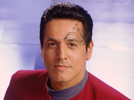 What Star Trek: Voyager Star Robert Beltran Looks Like Today - Looper