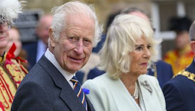 Le roi Charles III et le prince William rendent hommage aux victimes de l'attaque de Southport