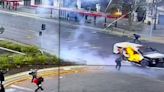 Encapuchados lanzan bombas Molotov a carabineros en la Alameda - La Tercera