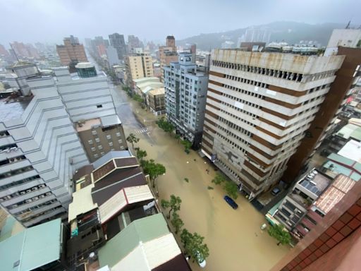 Tote und schwere Schäden durch Taifun "Gaemi" in Taiwan - Öltanker sinkt vor Manila