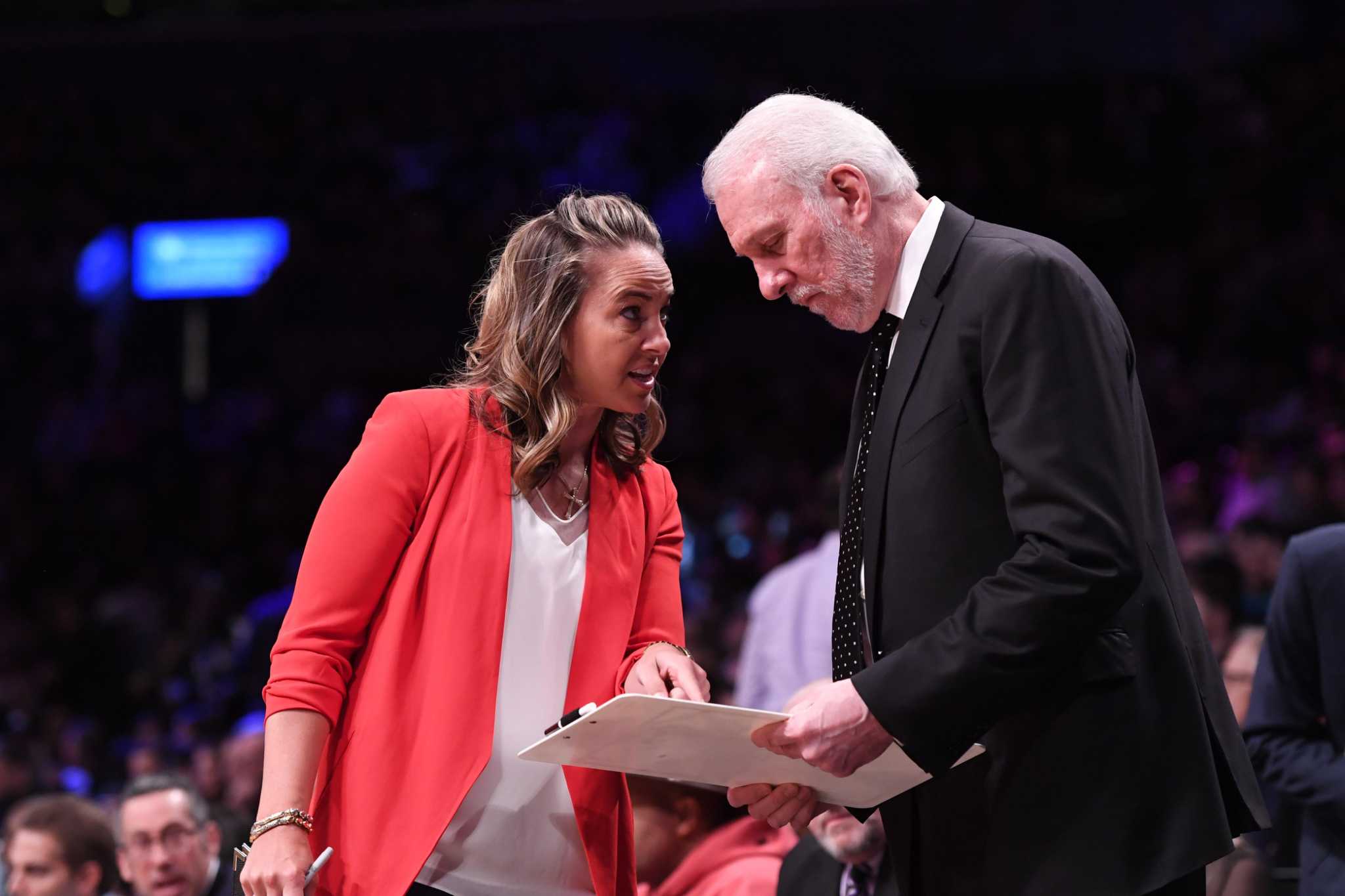 How a call from Pop helped Aces coach Becky Hammon amid losing streak