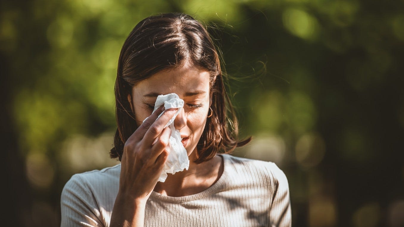 Seasonal allergies are getting worse: What to do, how to check pollen counts