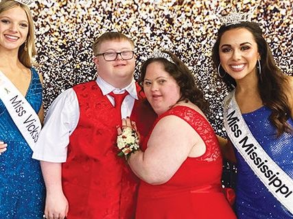 ‘Benefits and blessings’: Special Prom, Special Olympics go hand in hand - The Vicksburg Post