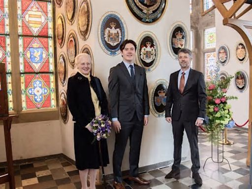 Christian de Dinamarca, con su padre y su abuela en un acto de gran simbolismo dinástico como heredero