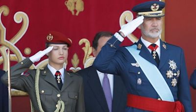 La jura de bandera del rey Felipe VI en Zaragoza con la presencia de la princesa Leonor como testigo