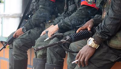 Tensionante situación en Antioquia: Comandantes de las disidencias de las Farc detenidos por el Ejército se niegan a bajar de sus camionetas