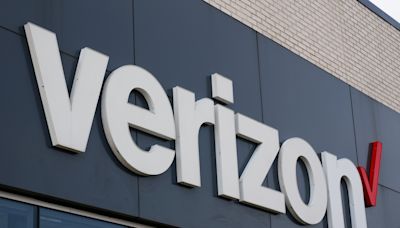 Verizon offers to buy Frontier for $9.6 billion cash to expand fiber network