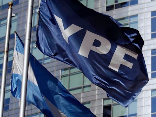YPF y Petronas anuncian construcción de planta de licuefacción en Sierra Grande como parte de inversión por 30.000 million $