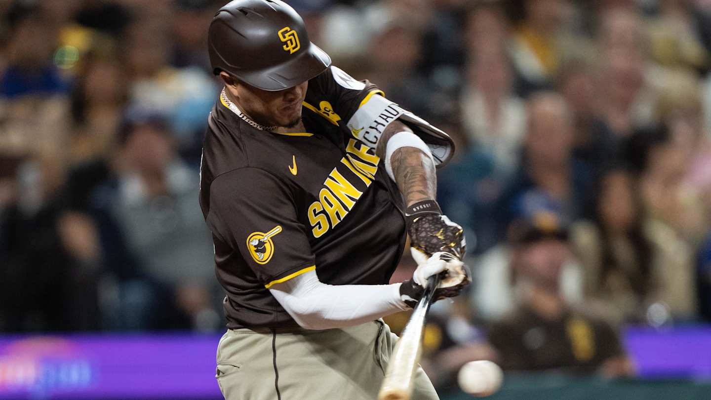 Padres Notes: Manny Machado's Big Swing, Jurickson Profar's Payday, Bandwagon Growing