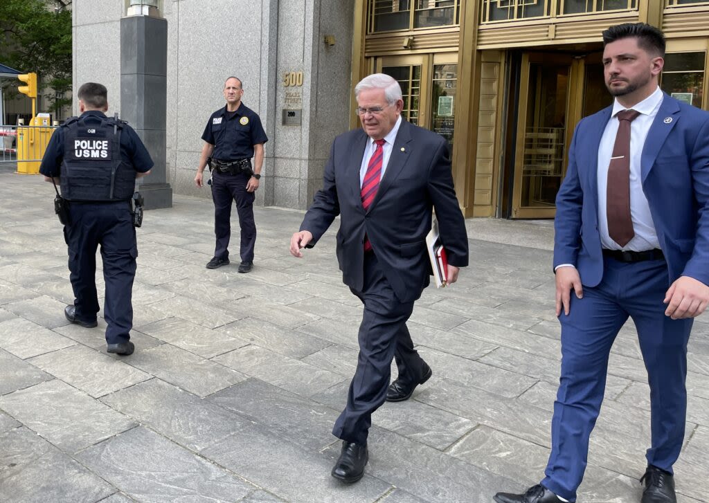 Former U.S. official offers lesson in military aid — and political power — at Menendez trial