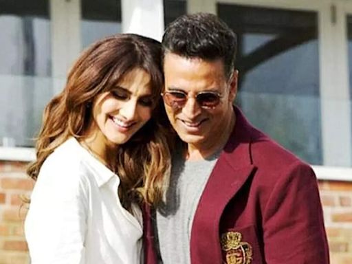 Khel Khel Mein: Check out Akshay Kumar, Vaani Kapoor's romantic chemistry in 'Duur Na Karin' | Hindi Movie News - Times of India