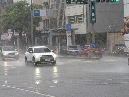 快訊／雷雨攪局！台中機場「暫停地面作業」 航班恐延誤