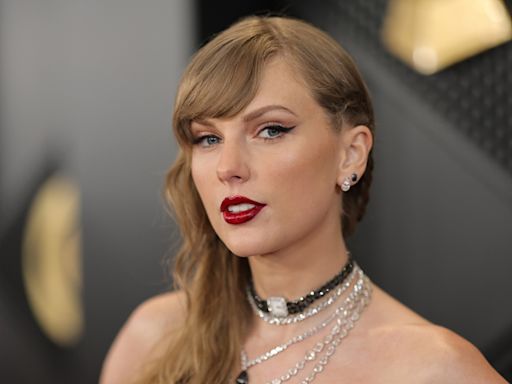 ‘Smallest Man Who Ever Lived’ Lyrics: Who Is Taylor Swift’s Song About? An Ex Even Responded!