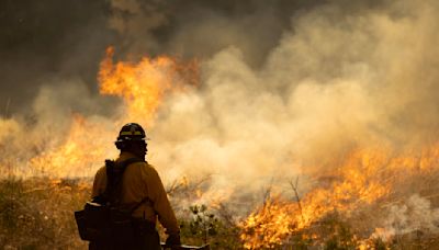 As California wildfires rage on, firefighters struggle to contain massive Park Fire