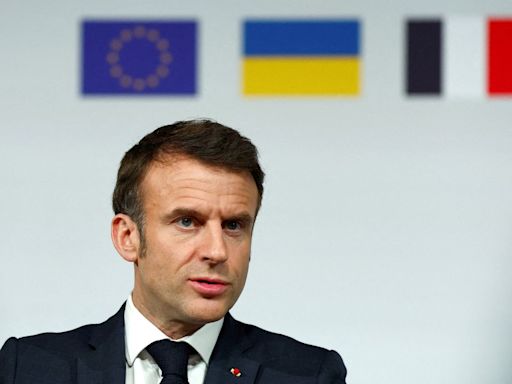 Bloomberg: Macron hopes to convince Xi to sway Putin toward ending invasion of Ukraine