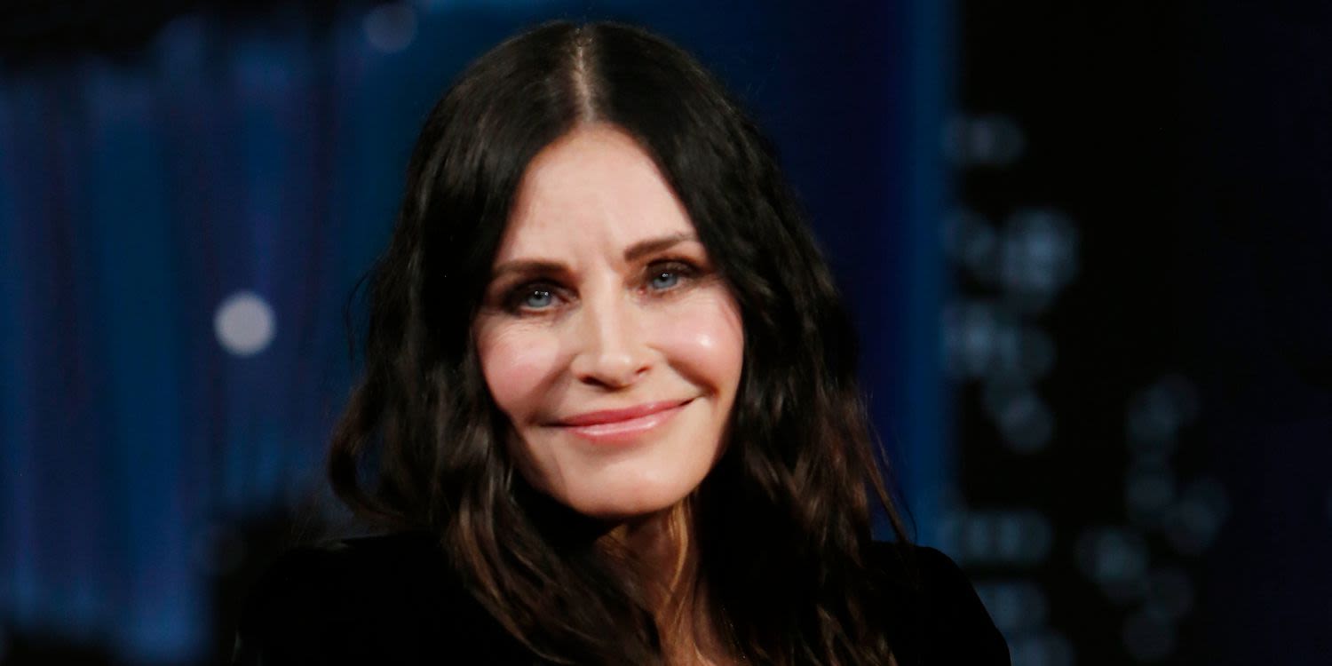 Courteney Cox Shared a Touching Tribute to Her 'Friends' Co-Stars 20 Years After the Finale