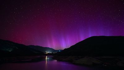 Una aurora boreal ilumina los cielos de España y podría volver a ser observable este fin de semana