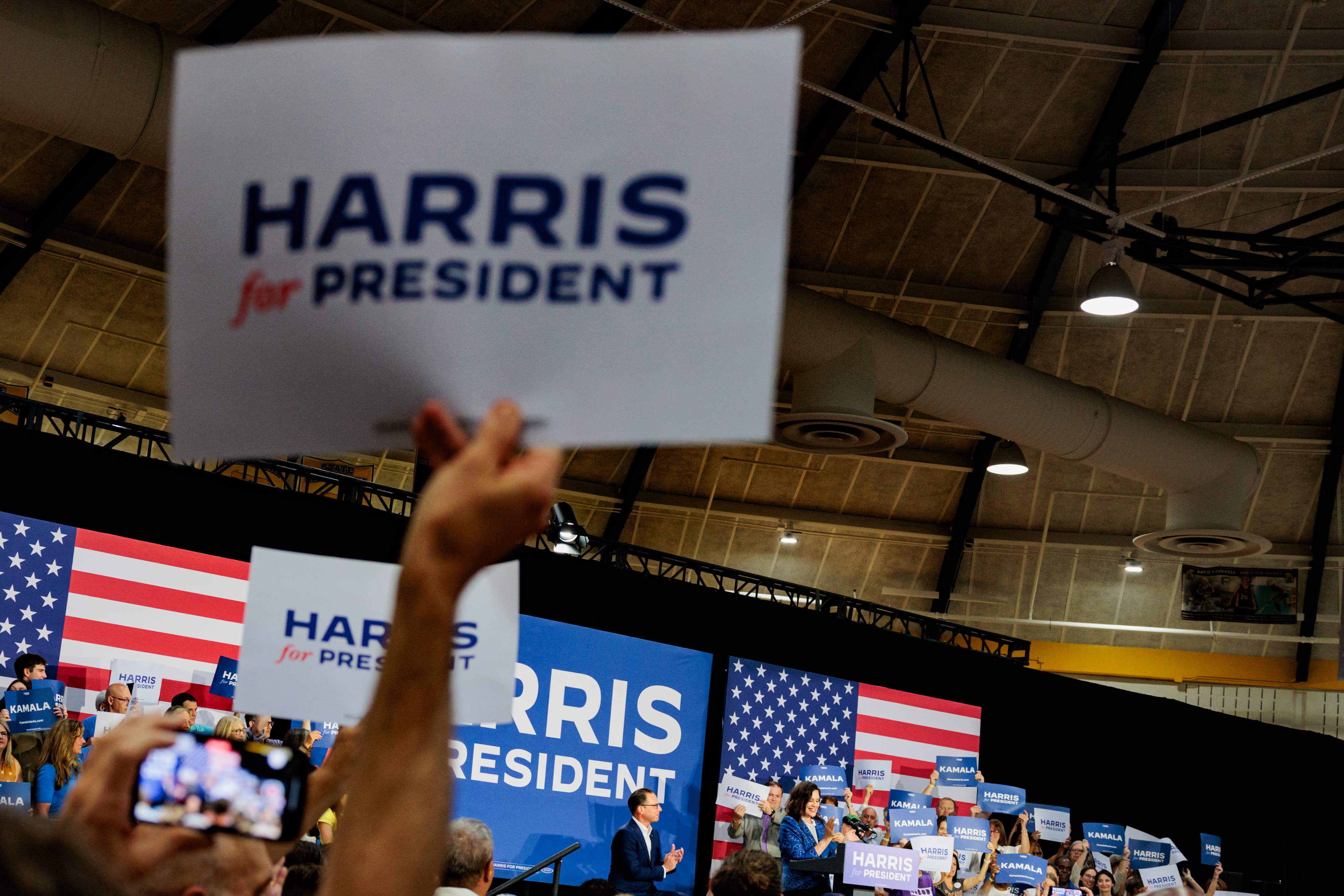 Harris campaign pulls in cash from ‘white dudes’ and women in online events