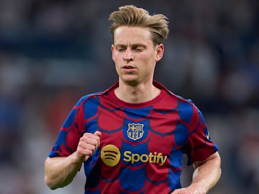 Frenkie de Jong left out of Barcelona pre-season squad amid fears of 'significant' injury