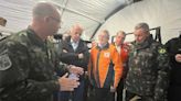 Ministro da Defesa e comandante do Exército visitam Hospital de Campanha em São Leopoldo