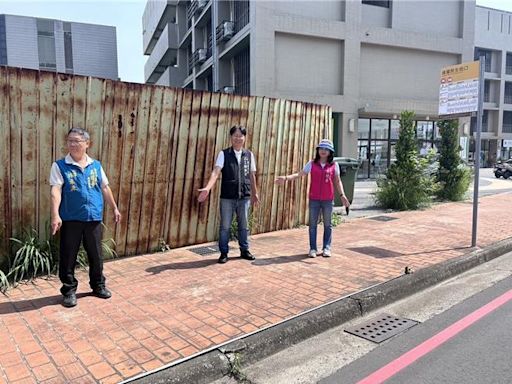 悚！4公車站入夜「招手都看不見」 民代爭取這物解決 - 寶島