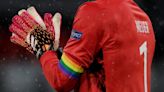 Capitanes quieren lucir brazalete con arcoíris contra la discriminación en Qatar 2022