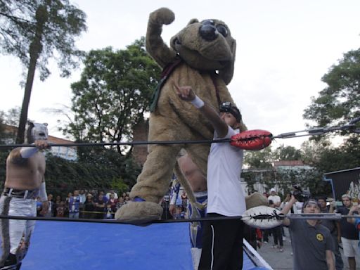 Croquetón de CDMX: ayuda a lomitos del Metro y entra gratis a la lucha libre