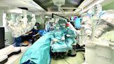 Surgeons perform first-ever dual robotic surgery on patient with lymphedema after breast surgery