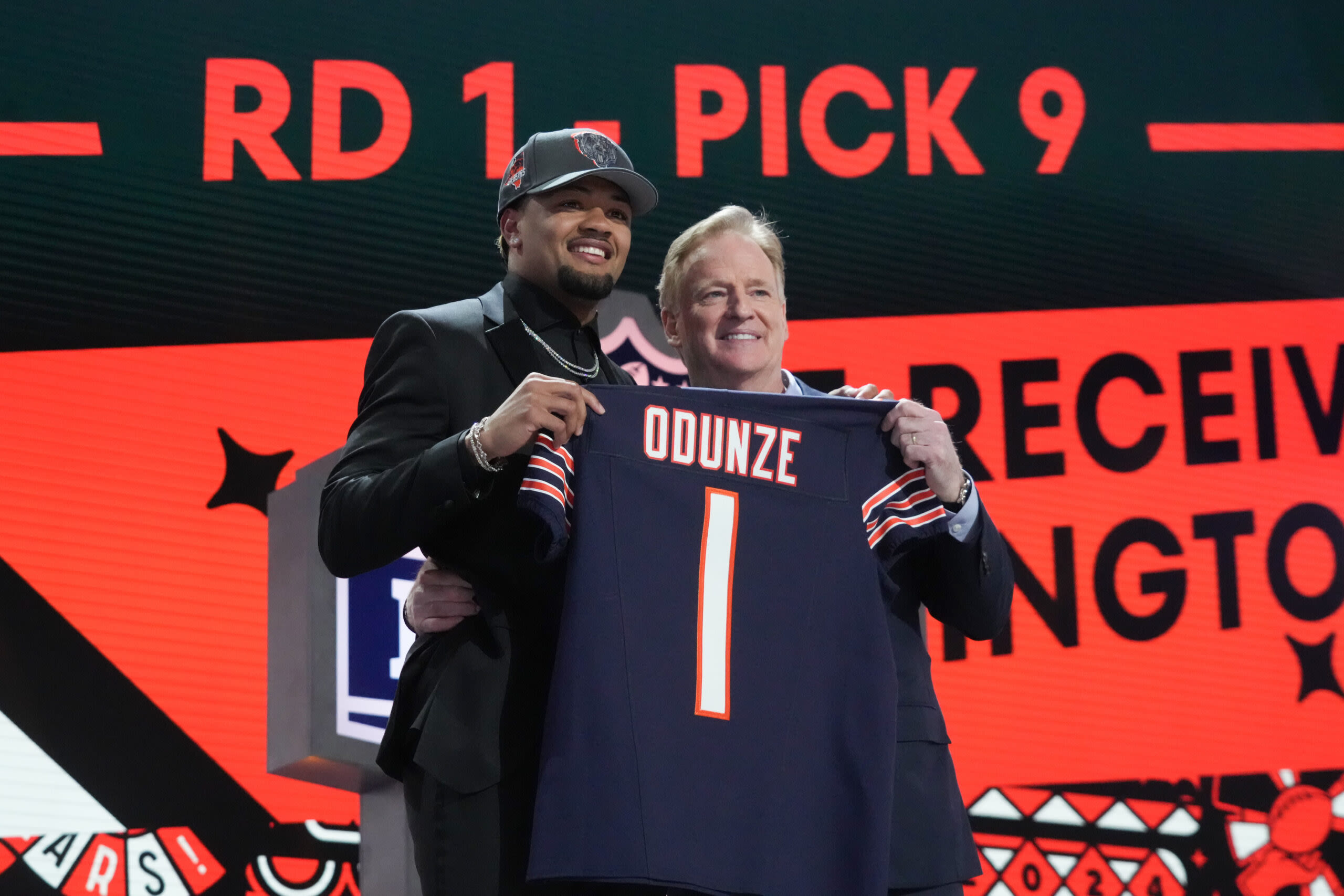 WATCH: WR Rome Odunze gets the draft call from the Bears