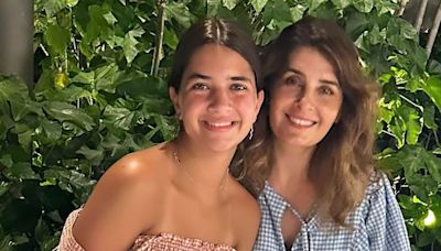 Con un viaje familiar, Mayrín Villanueva y Eduardo Santamarina celebran los 15 años de su hija