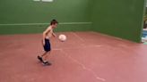 El secreto detrás de Pedrito Juárez, el argentino de 10 años que maravilla al Barcelona: el método casero para potenciar su habilidad