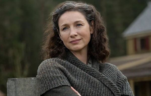 Outlander's Caitriona Balfe wows on red carpet as she 'returns home' for honour