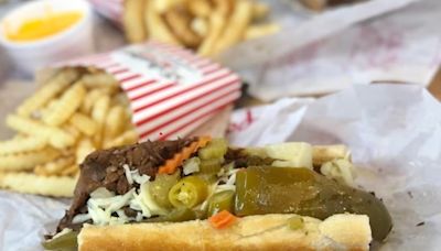 Portillo’s Chicago dogs, Italian beef, reveals opening date of second Michigan spot