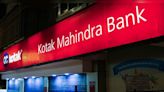 Kotak Mahindra Bank new CEO Ashok Vaswani takes home ₹1.61 crore pay for a quarter - CNBC TV18