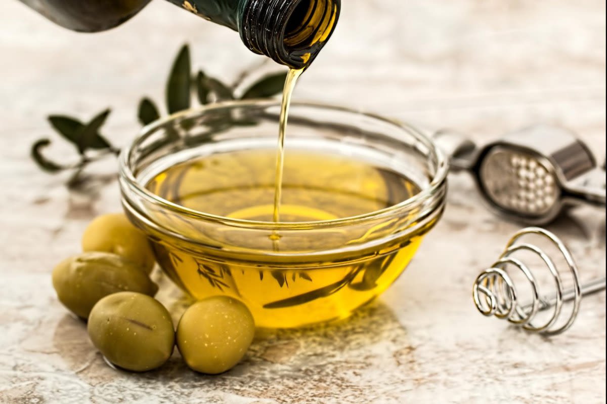 Olive oil could help reduce risk of dying from dementia, Harvard study says