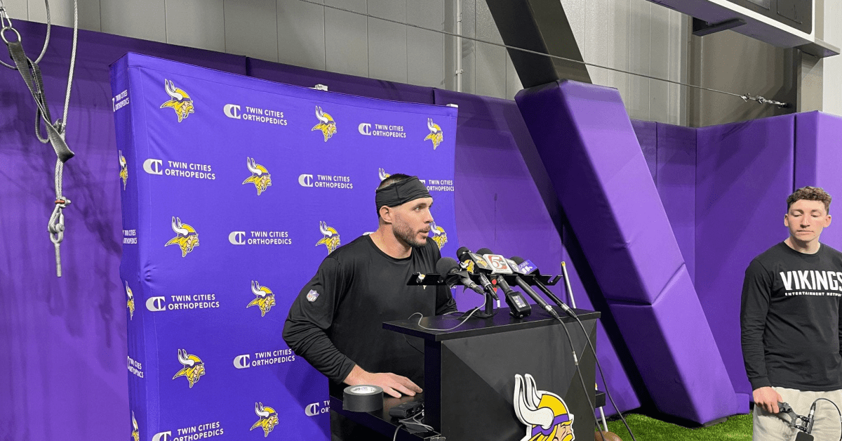 Matthew Coller: Brian Flores' coaching style played role in Harrison Smith's return