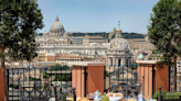 Cuál es el hotel de lujo en Roma que ofrece vistas 360 grados de la ciudad